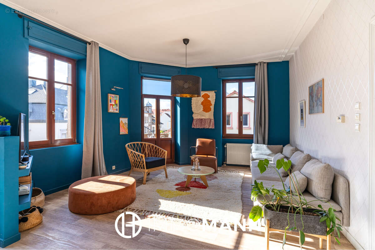 Lumineux et spacieux appartement avec balcons - photo 3