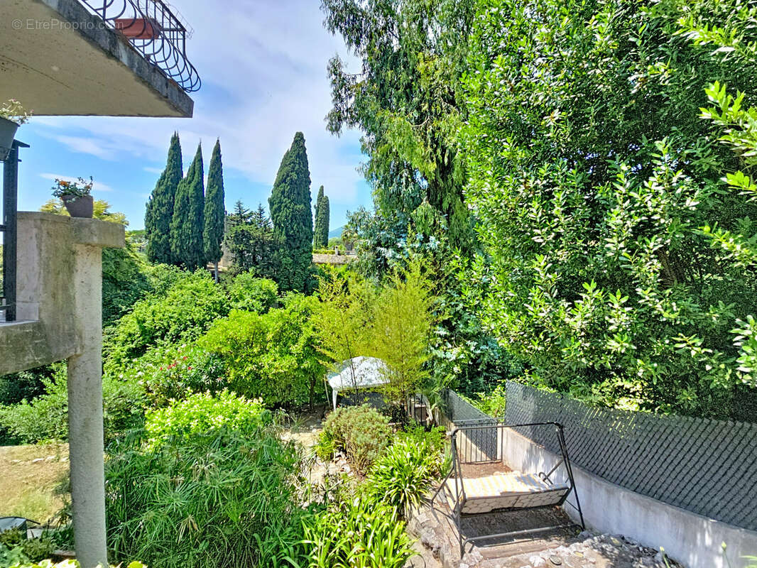 Appartement à VENCE