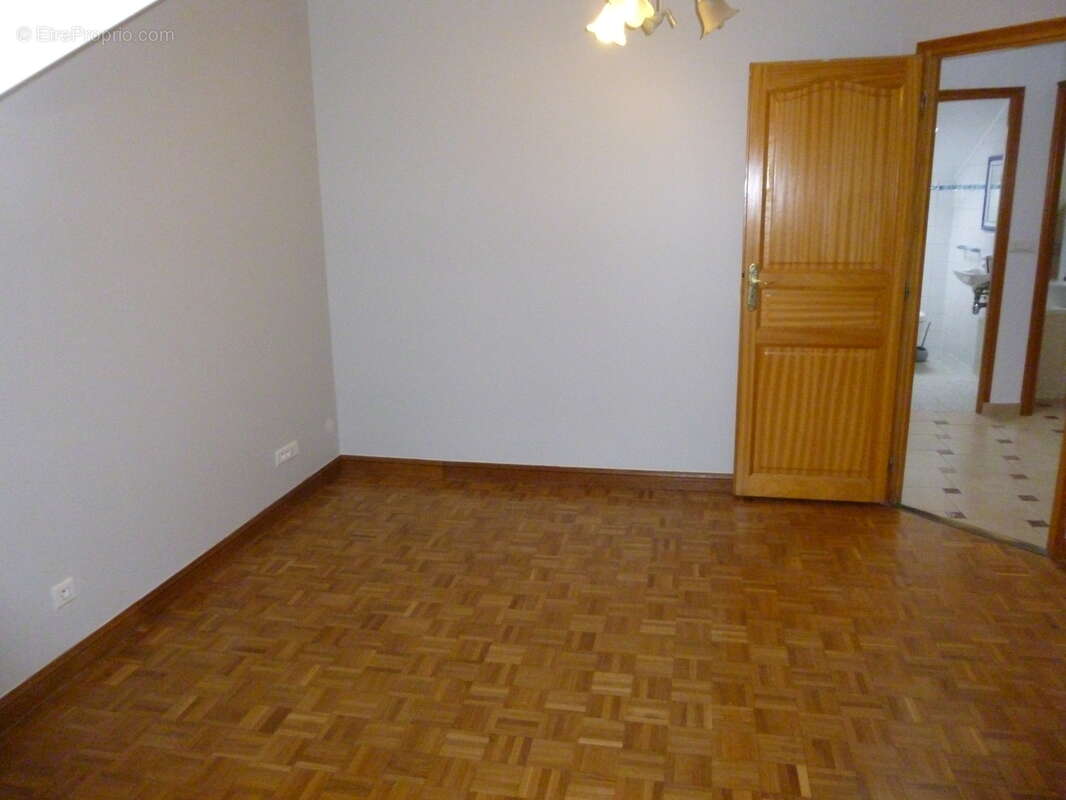 Maison à SAINT-GRATIEN