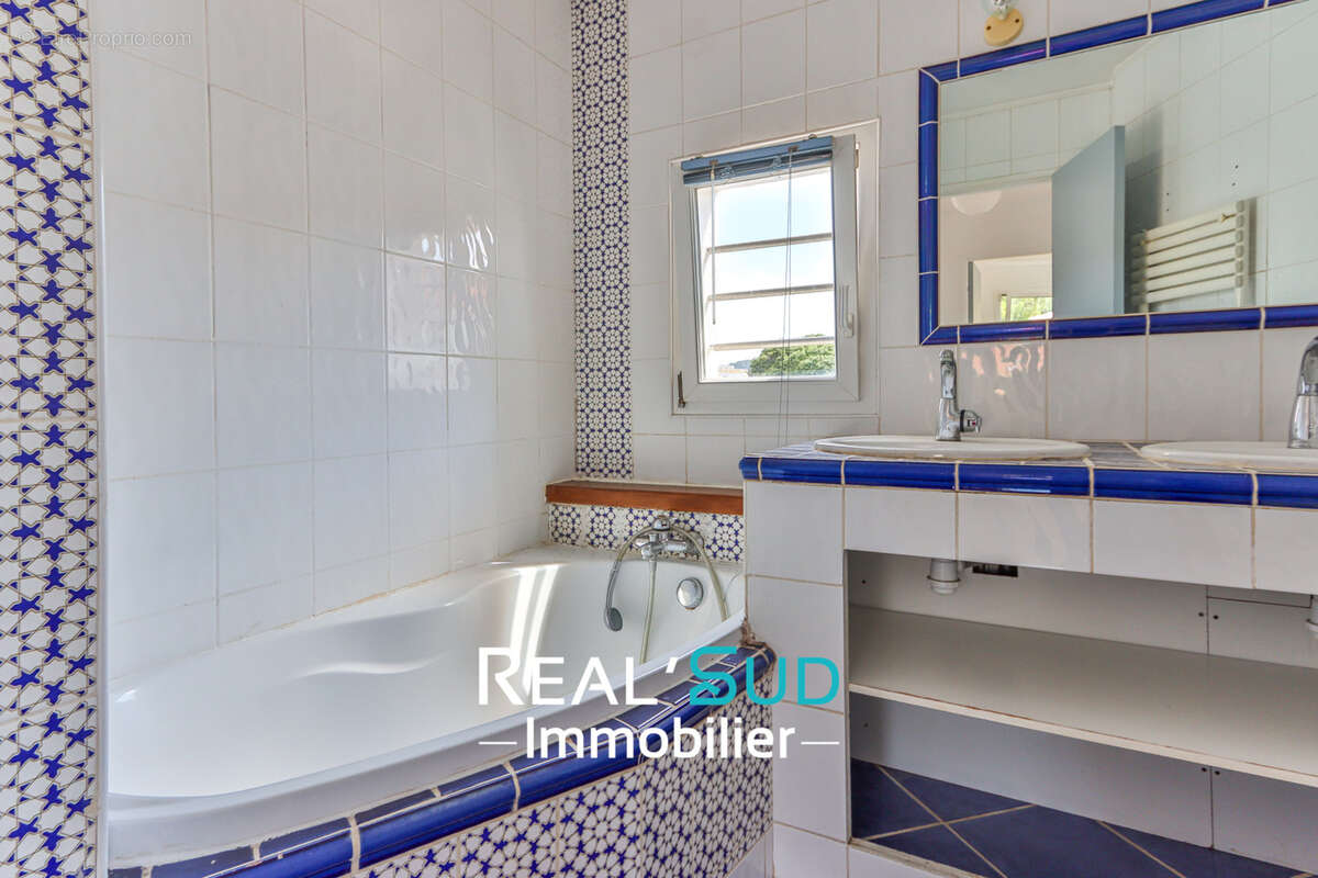 Maison à MARSEILLE-9E