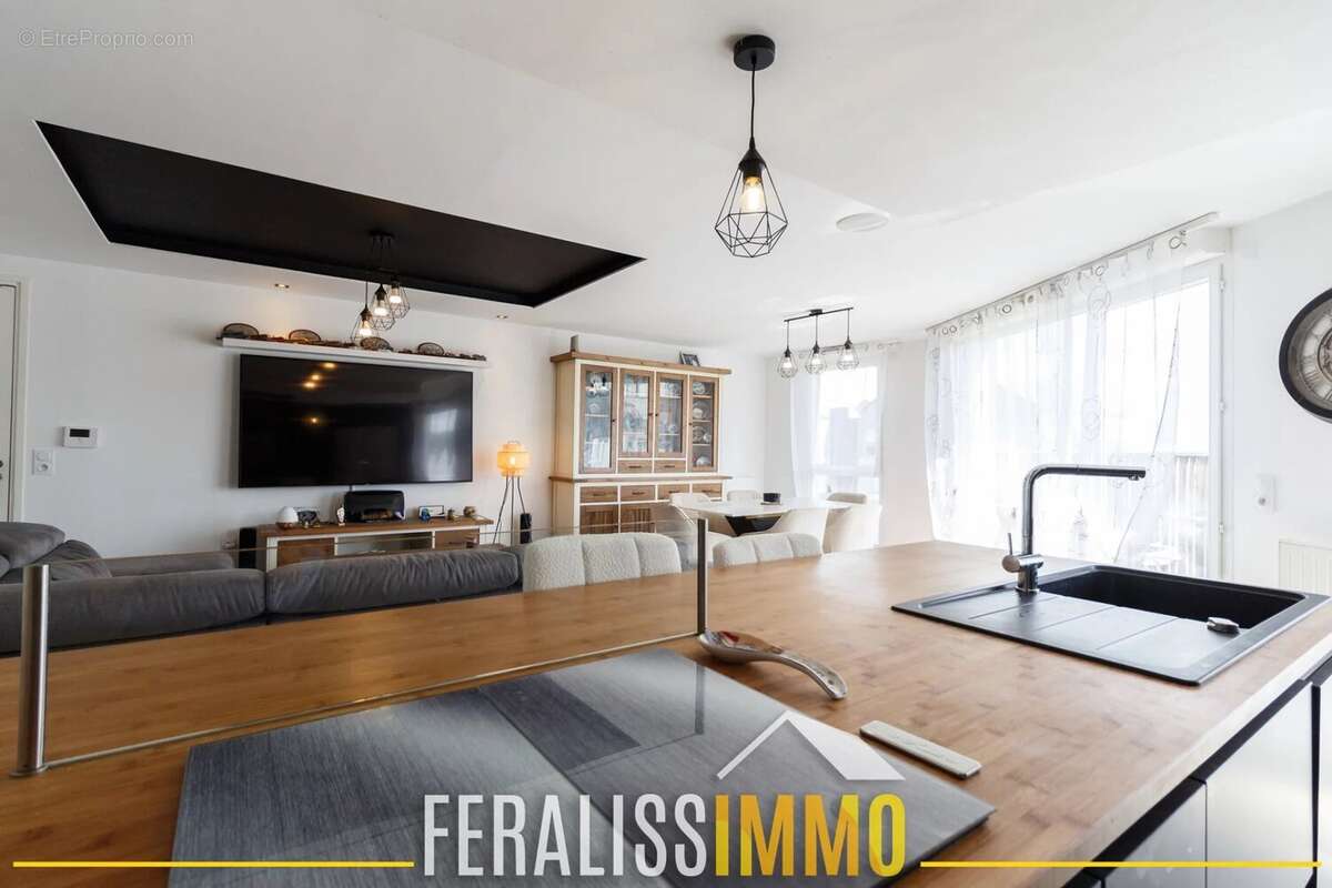 Appartement à JOUY-LE-MOUTIER