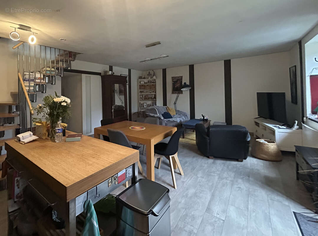 Maison à MINIAC-MORVAN