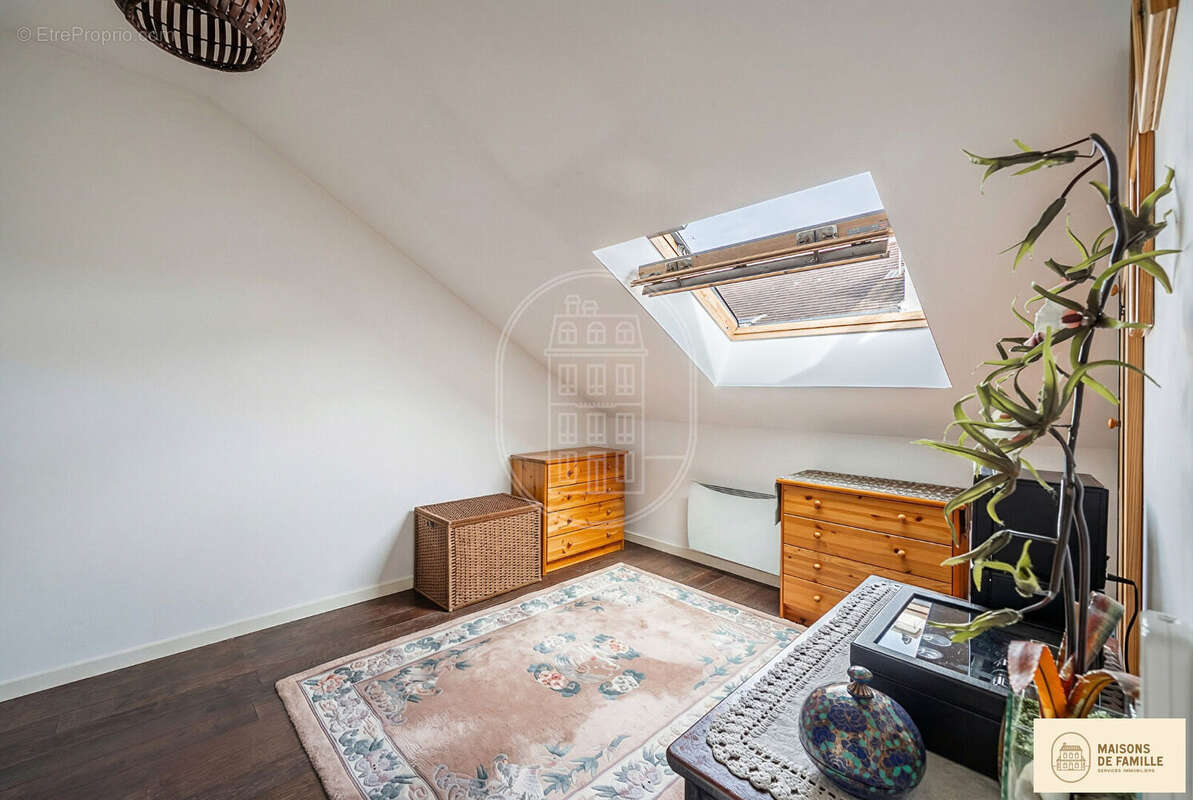 Appartement à HOUILLES