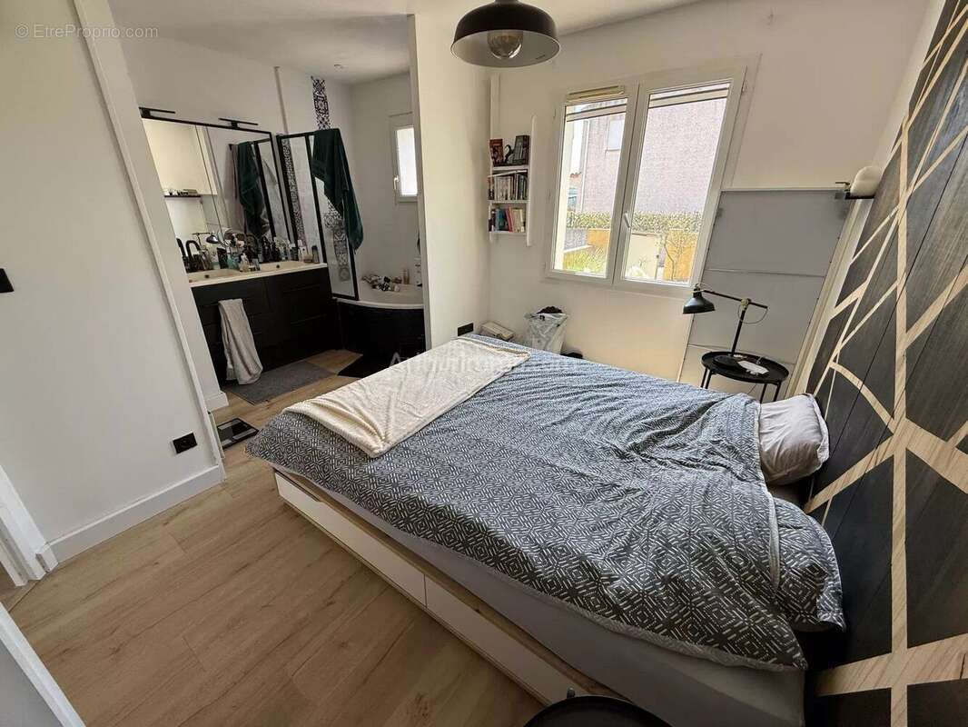 Maison à NEBIAN