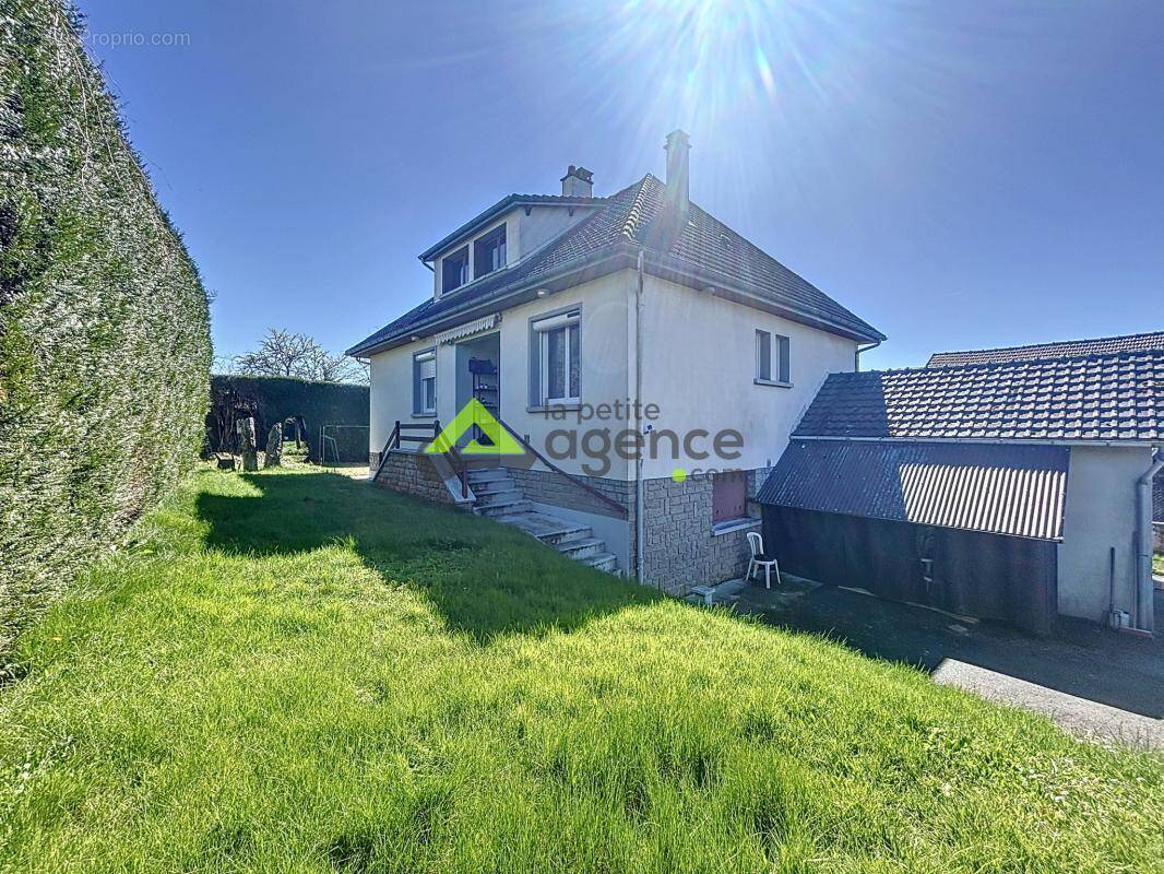 Maison à SAINT-VAURY