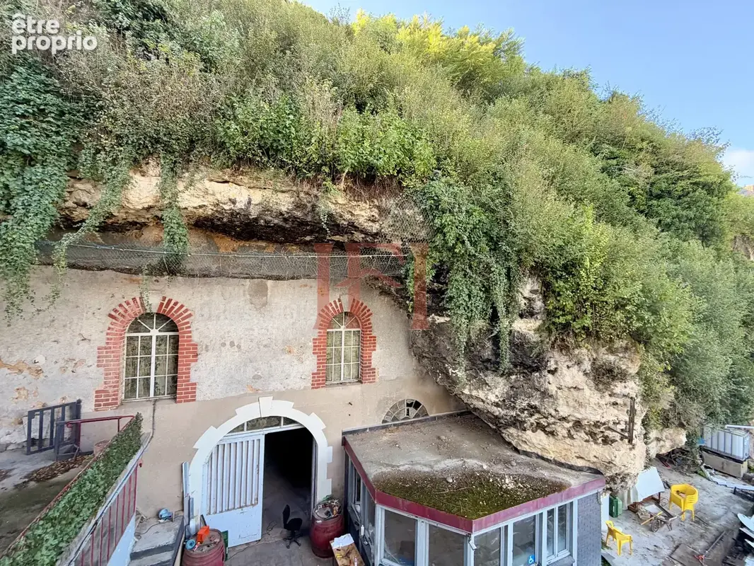 Ensemble atypique au cœur de châteaudun, avec ses anciennes grottes et une vue imprenable sur le château - photo 24