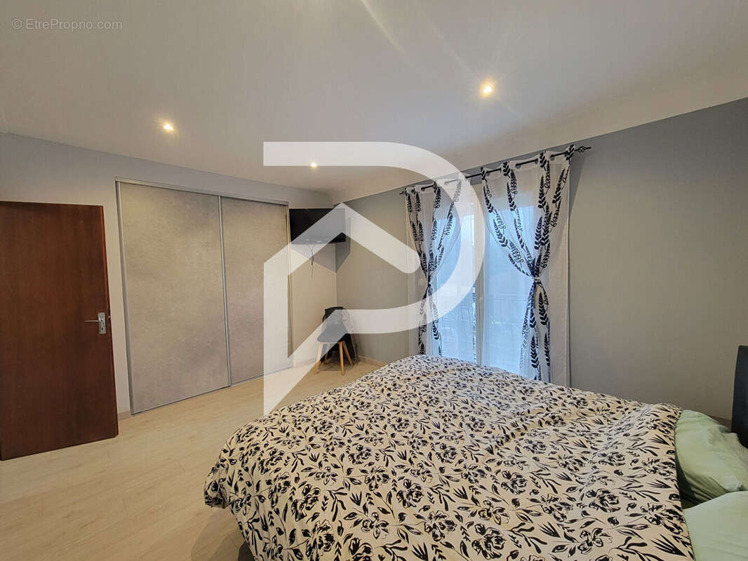 Maison à LATOUR-BAS-ELNE