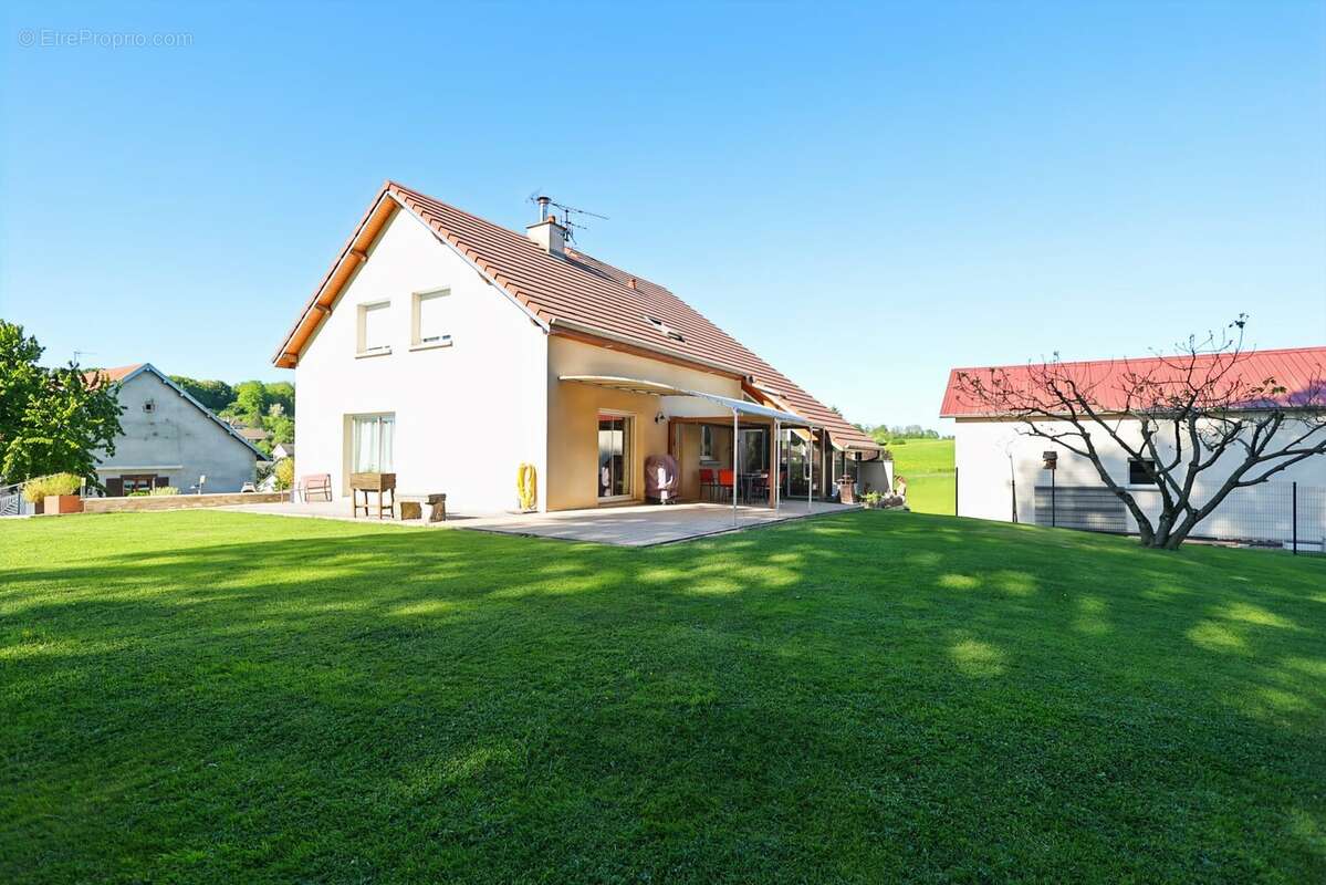 Maison à VILLERS-BUZON