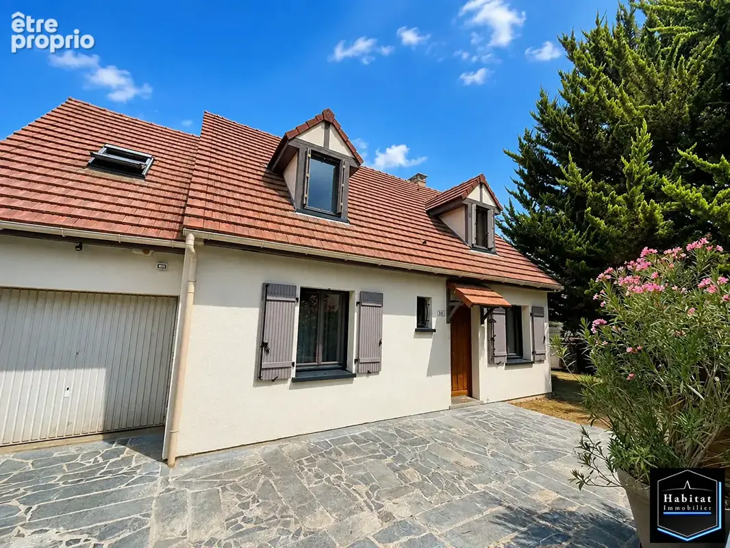 Maison 6 pièce(s) 133 m2 4 chambres Jardin Garage - photo 1