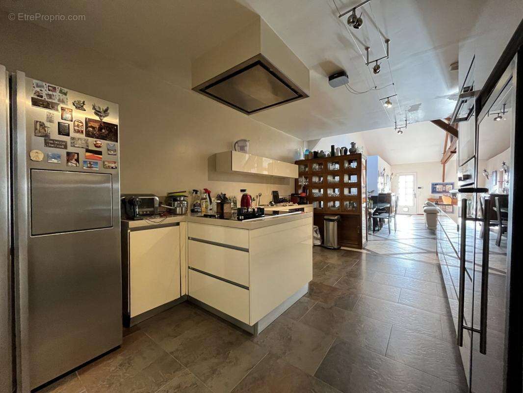 Maison à SAINTRY-SUR-SEINE