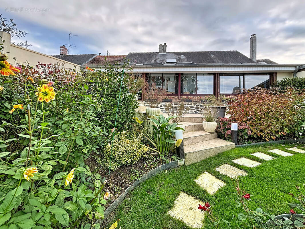 Maison à CERISY-LA-FORET