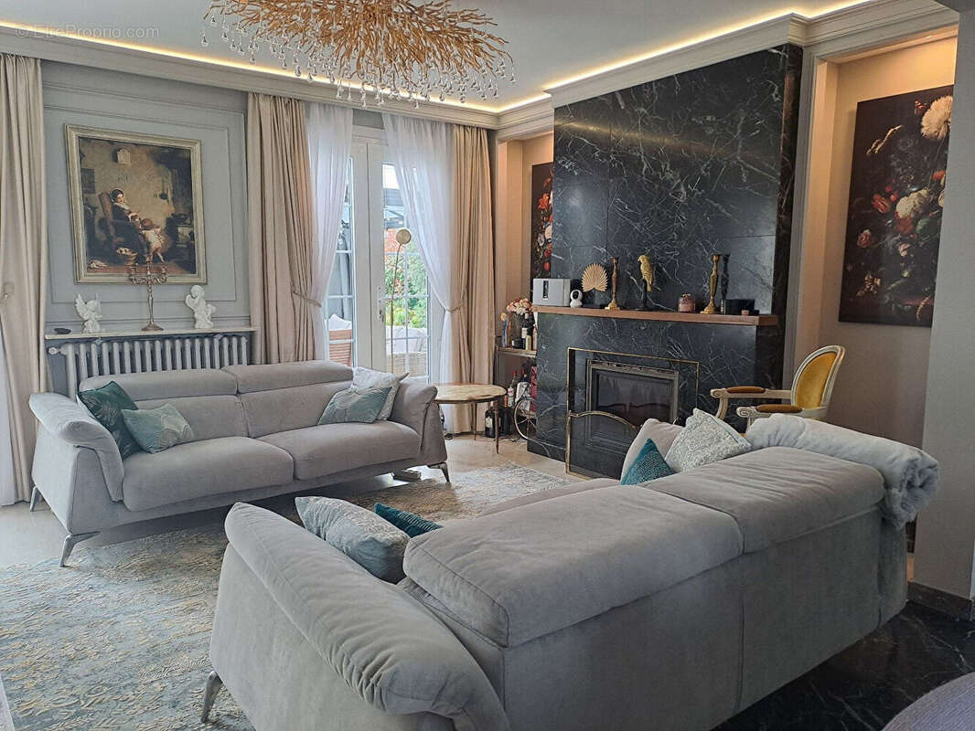 Maison Poigny La Foret 7 pièces à vendre - photo 2