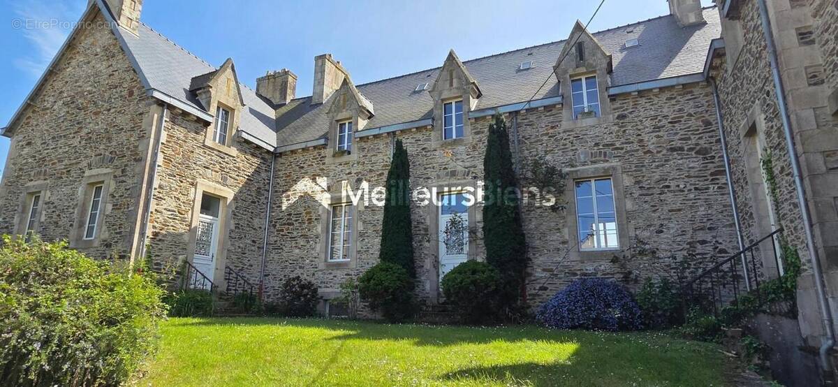 Maison à PLESTIN-LES-GREVES