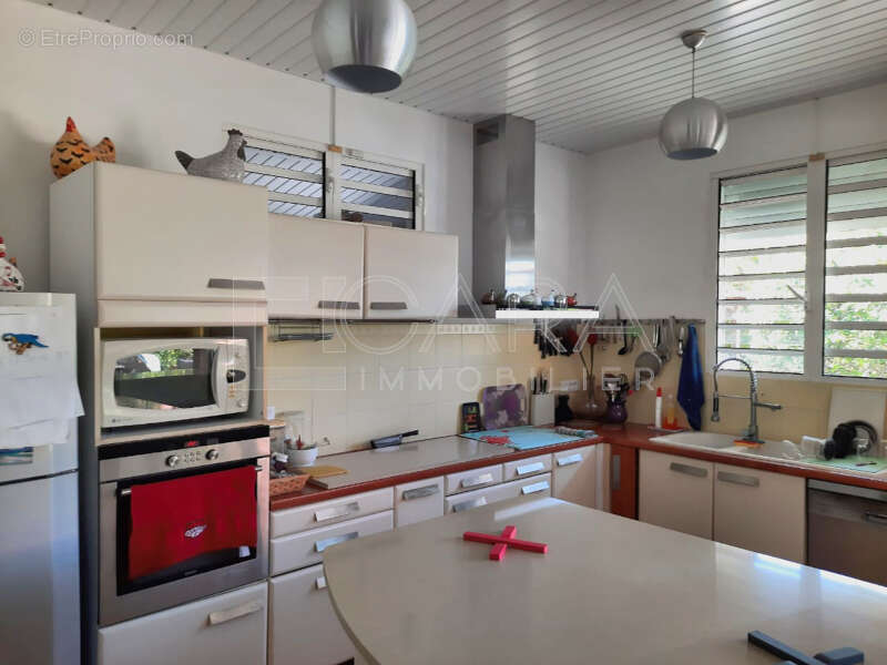 Maison 210 m² à Remire-Montjoly  - photo 3