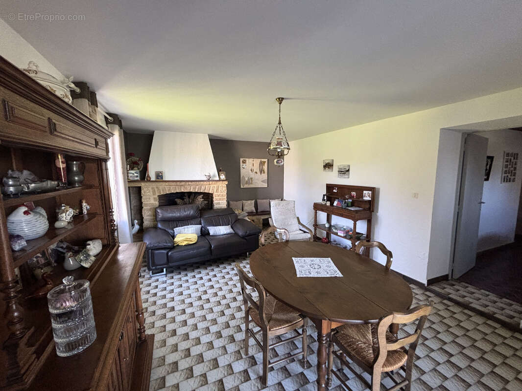 Maison à UZES