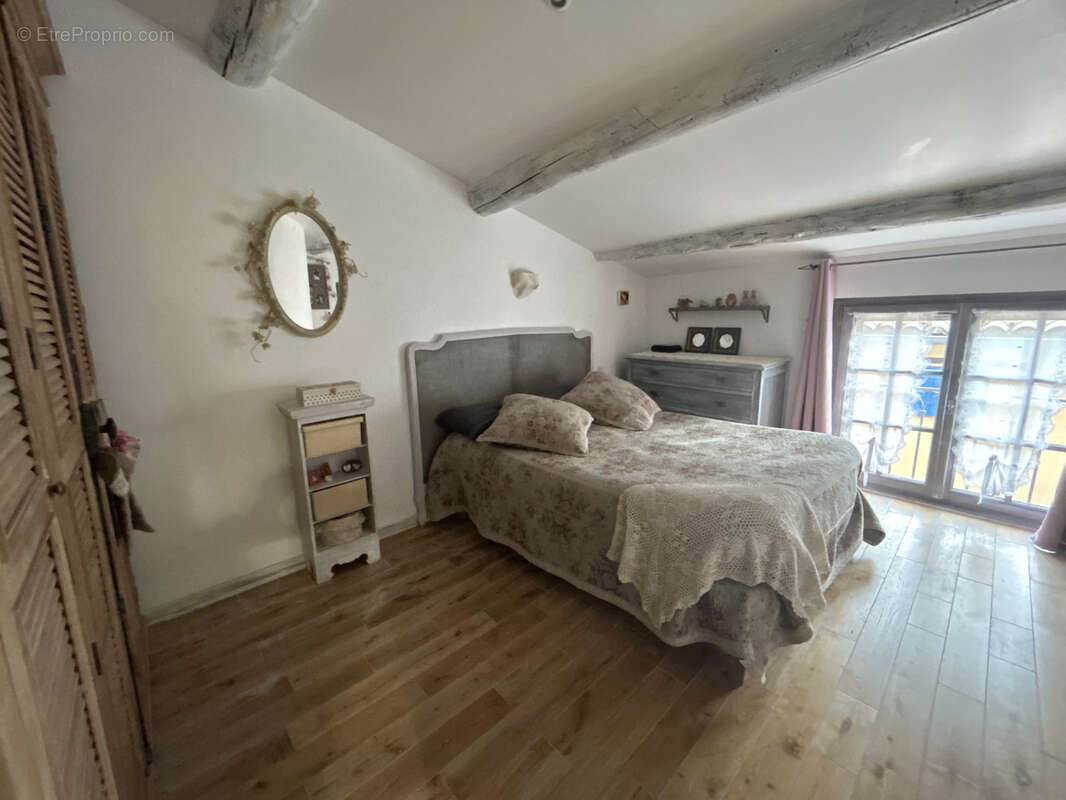 Maison à SAINT-QUENTIN-LA-POTERIE