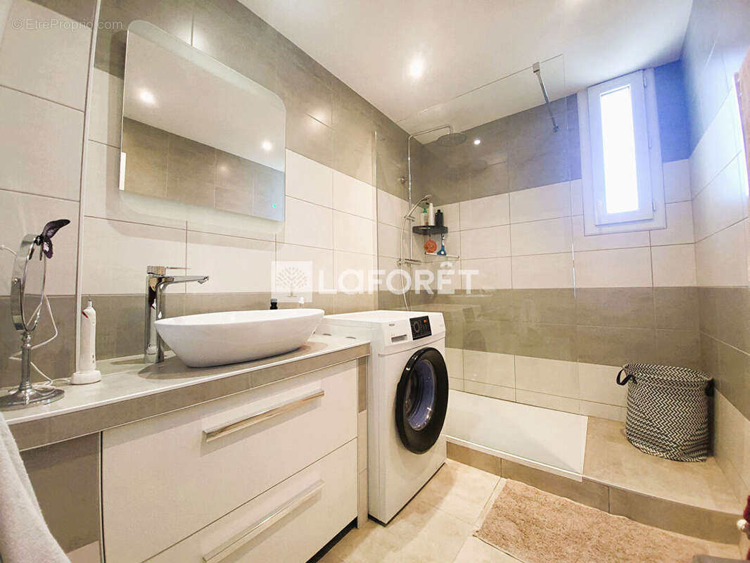 Appartement Perpignan 3 pièce(s) 63m2 / Cave  / Garage - photo 8