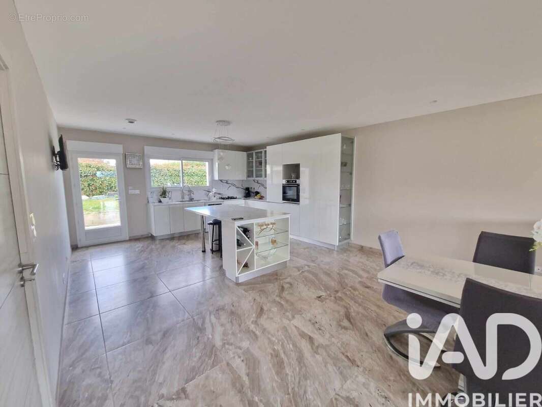 Maison 161 m² à Nevoy  - photo 5