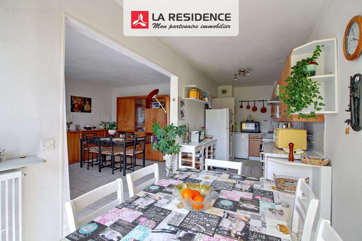 Appartement à LES MUREAUX