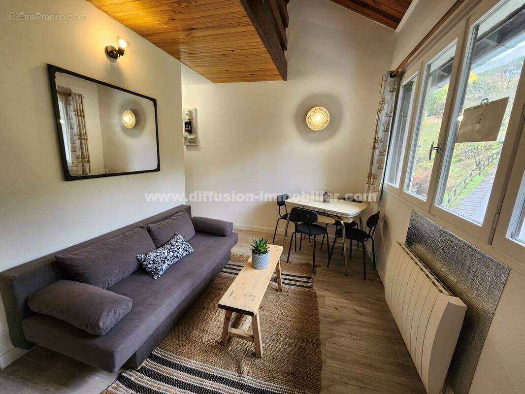 Appartement à SAINT-PONS