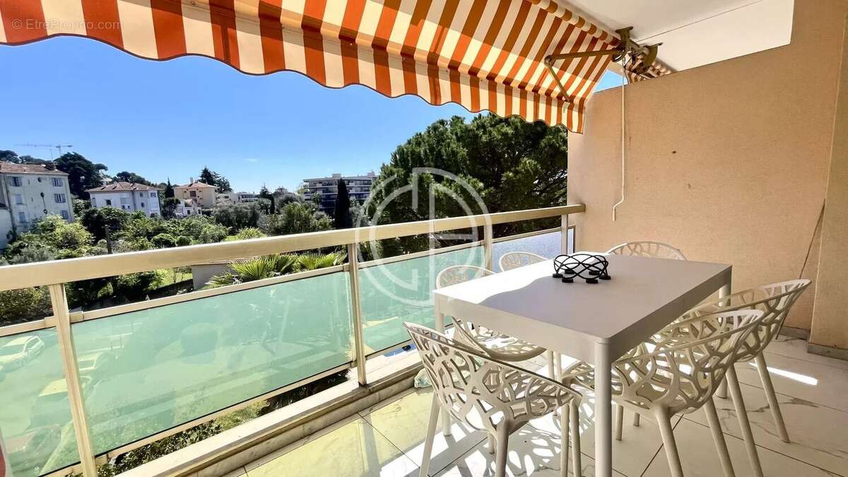 Appartement à LE CANNET