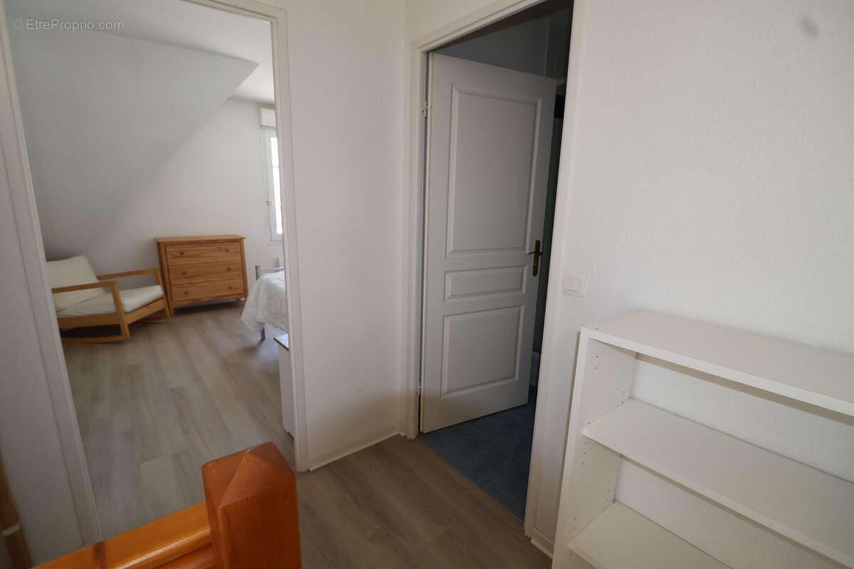 A proximité immédiate de la plage à BERCK-SUR-MER superbe 4 pièces en duplex avec 3ch 2sdb et parking souterra - photo 12