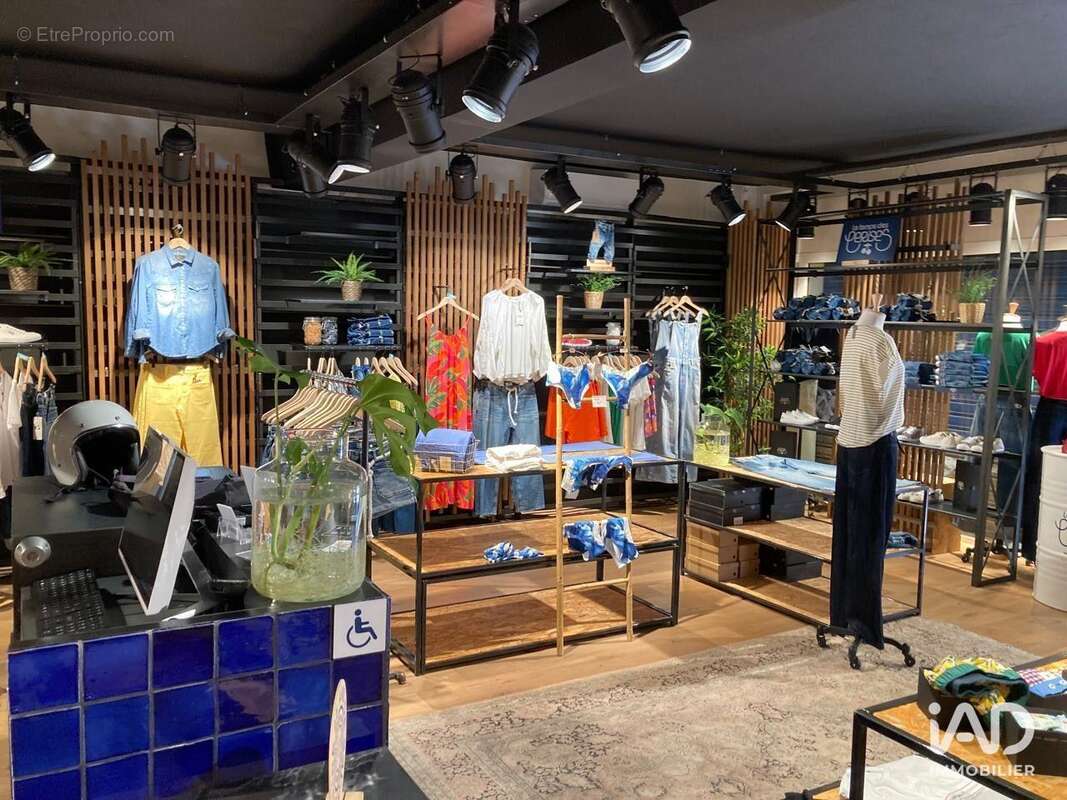 Photo 3 - Commerce à SAINT-PAUL