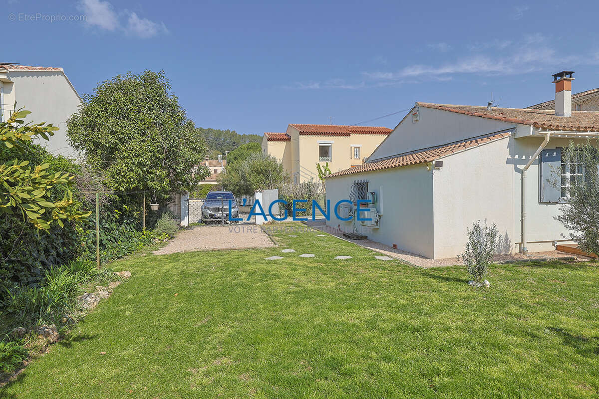 Maison à PIGNANS