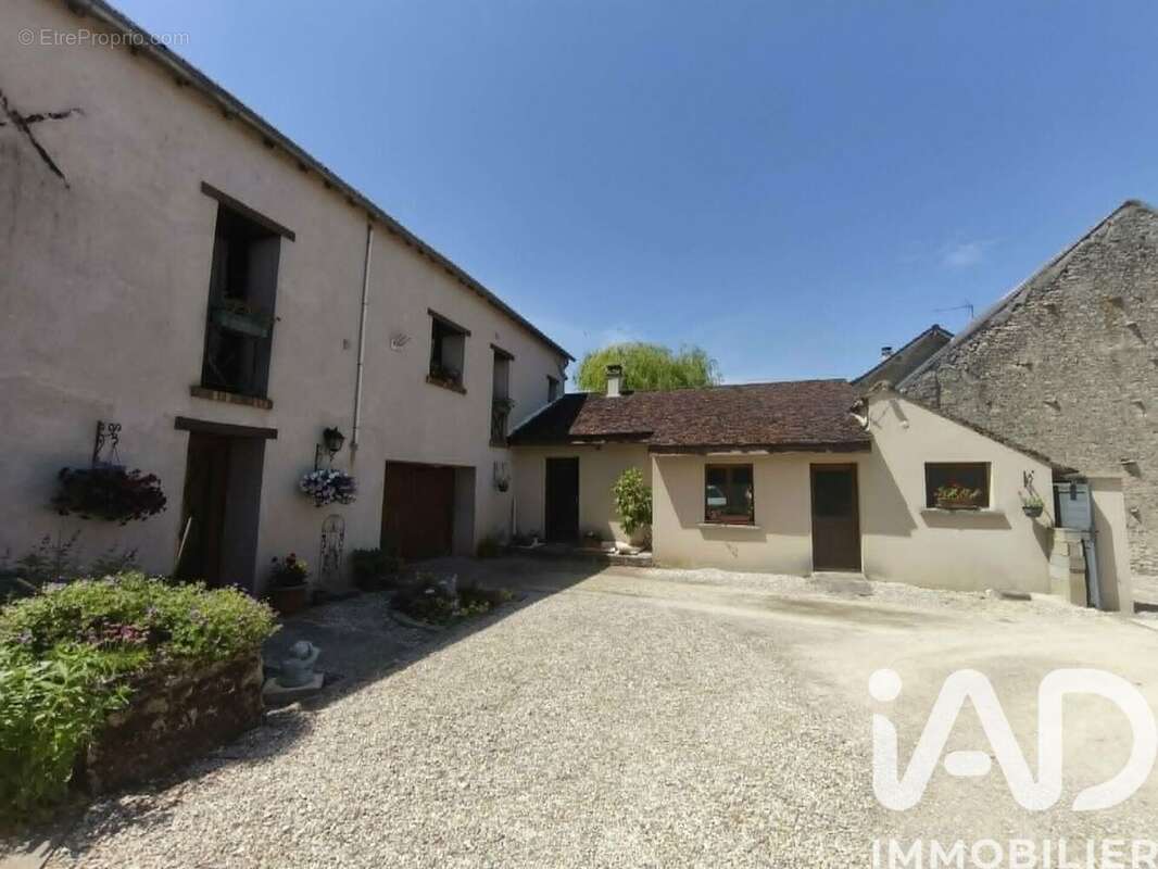 Photo 4 - Maison à SERMAISES
