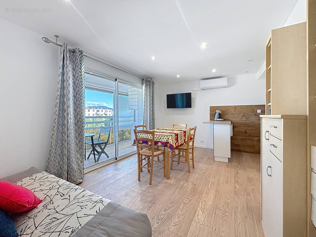 Appartement à SAINT-RAPHAEL