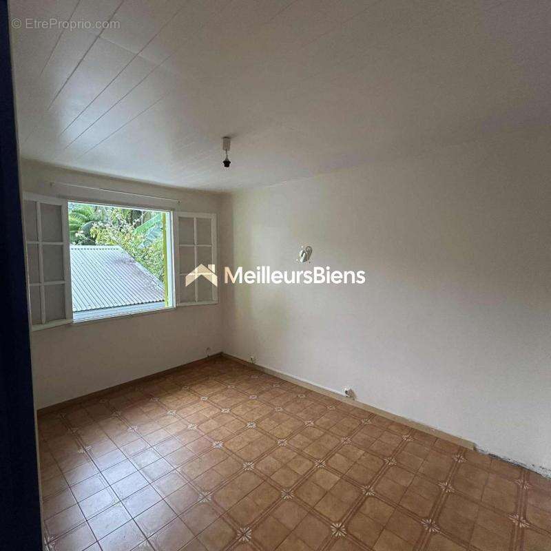 Maison à ENTRE-DEUX