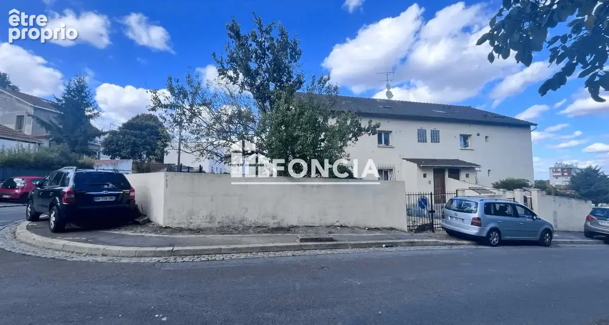 Noisy-le-sec immeuble de 13 logements et 5 locaux - photo 2
