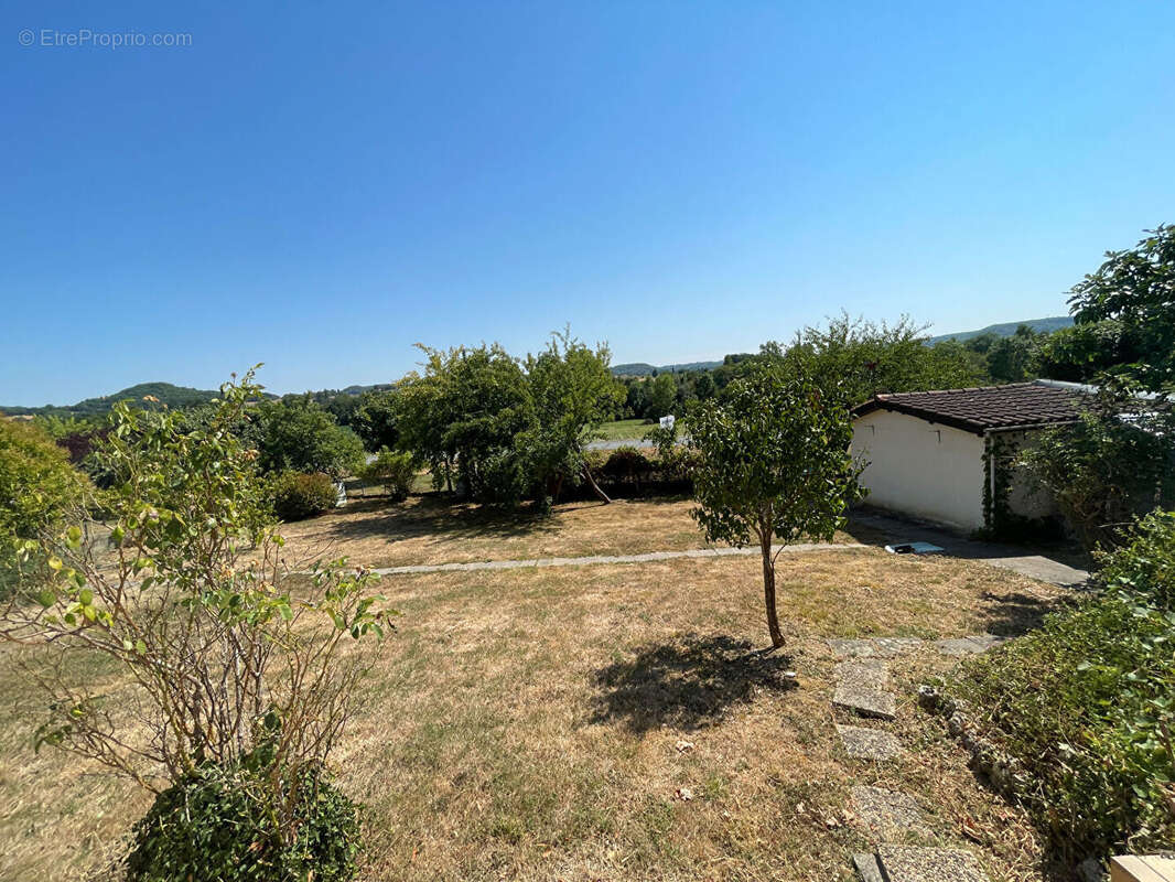 Maison de plain-pied + jardin à Dausse - photo 14