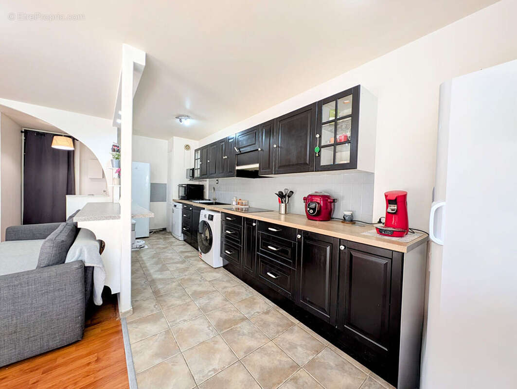 Appartement à SARTROUVILLE