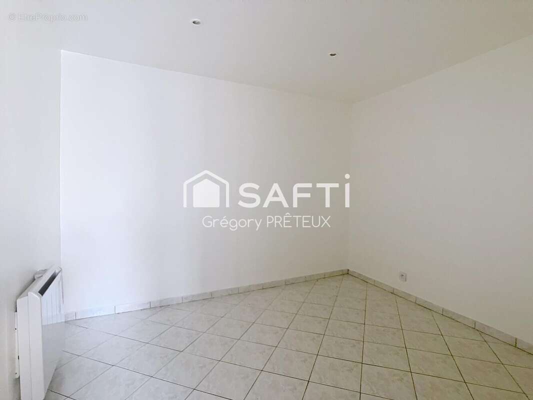 Photo 5 - Commerce à SOISY-SUR-ECOLE