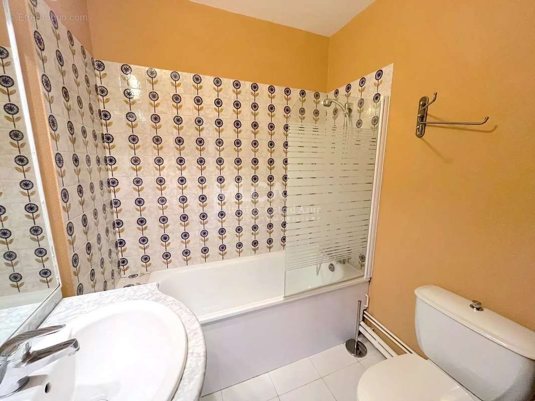 Appartement à SAINT-ETIENNE-DE-TINEE