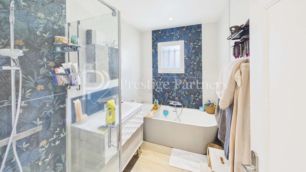 Villa avec piscine au Plan de la Tour - photo 18