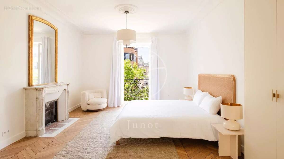 Appartement à PARIS-5E