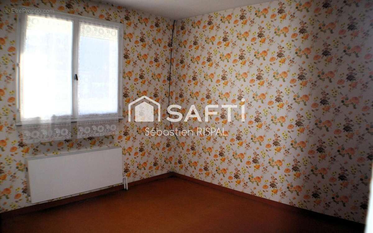 Maison 86 m² à Cheffois  - photo 6
