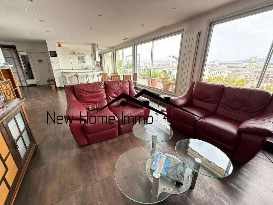 Appartement à MARSEILLE-6E