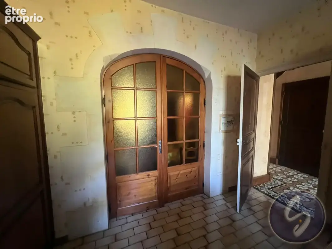 Maison 159 m² à La Creche  - photo 4