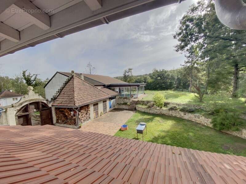 Maison à MONT-NOTRE-DAME