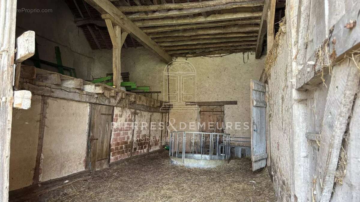 Maison à NEUVY-SAINT-SEPULCHRE