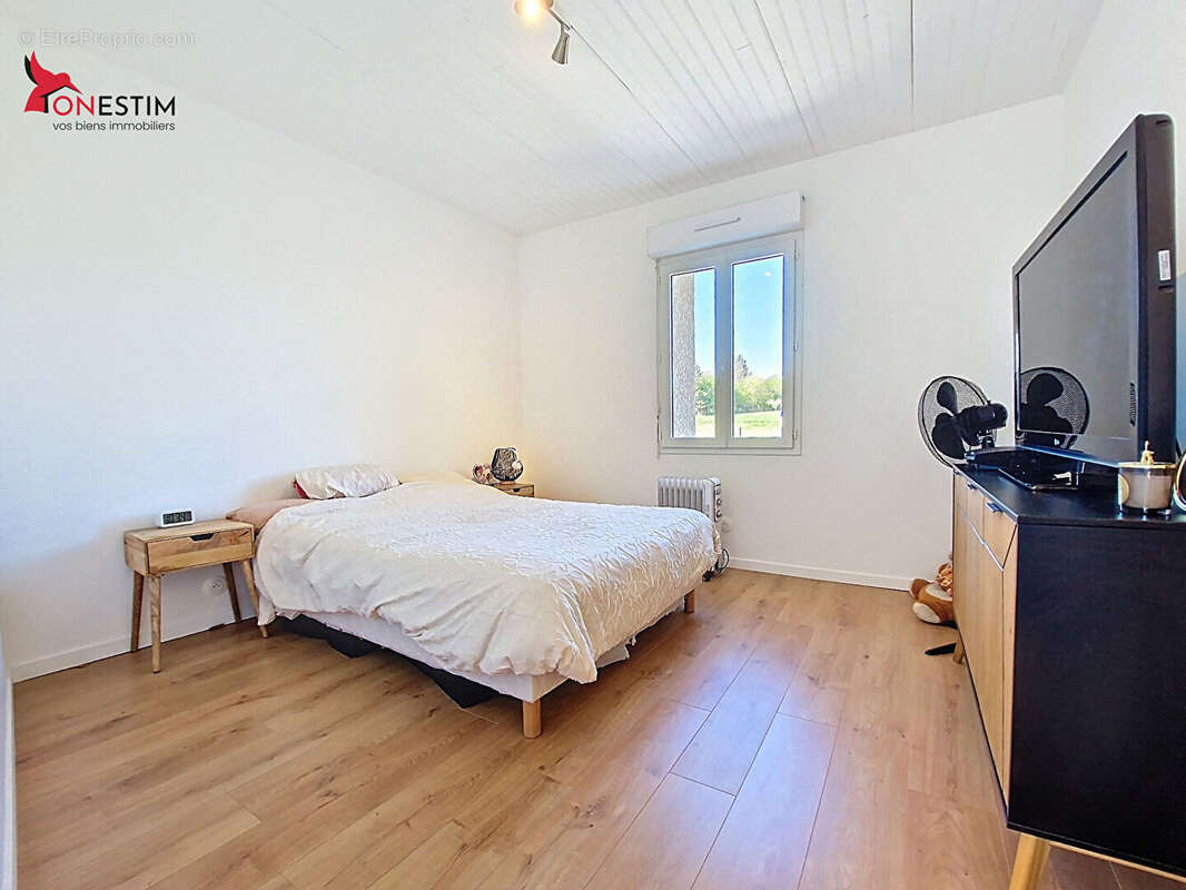 Maison à SAINT-GEORGES-HAUTE-VILLE