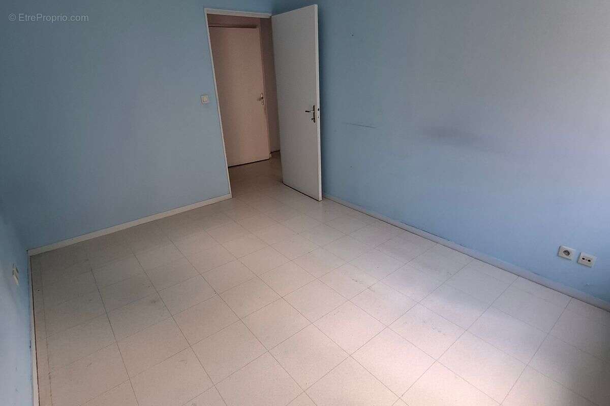 T3 de 68,05 m² à Villeurbanne au prix de vente de 200 000 € - photo 3