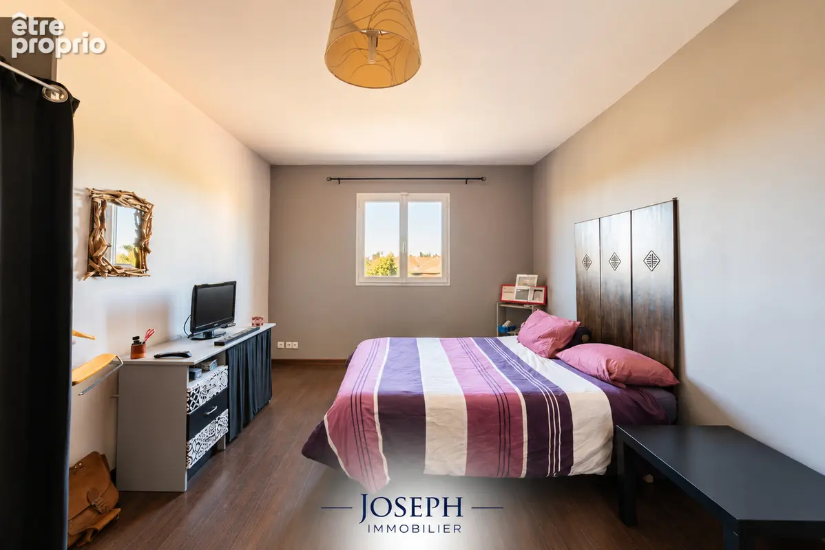 Parc du Garroussal COLOMIERS / TOURNEFEUILLE - Grande maison de 192 m² avec séjour de 110m2, sauna et DPE A - photo 15