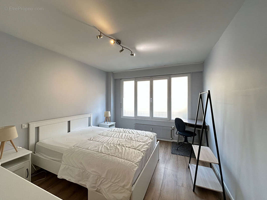 Appartement type 3 - 62.30 m² - reims bd lundy - photo 8