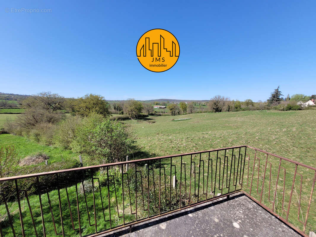 Maison à NOYANT-D&#039;ALLIER