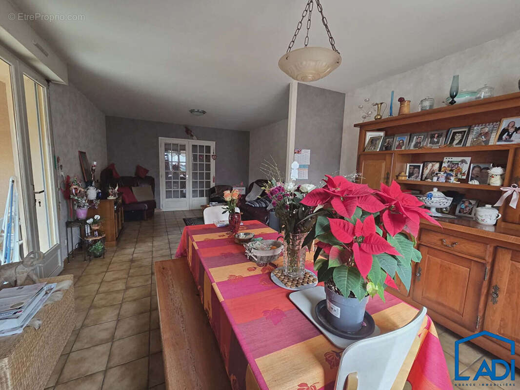 Appartement à SAINT-MAIXENT-L'ECOLE