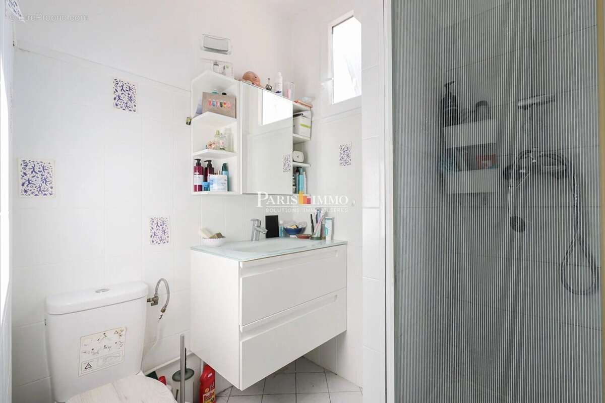 Appartement à LEVALLOIS-PERRET